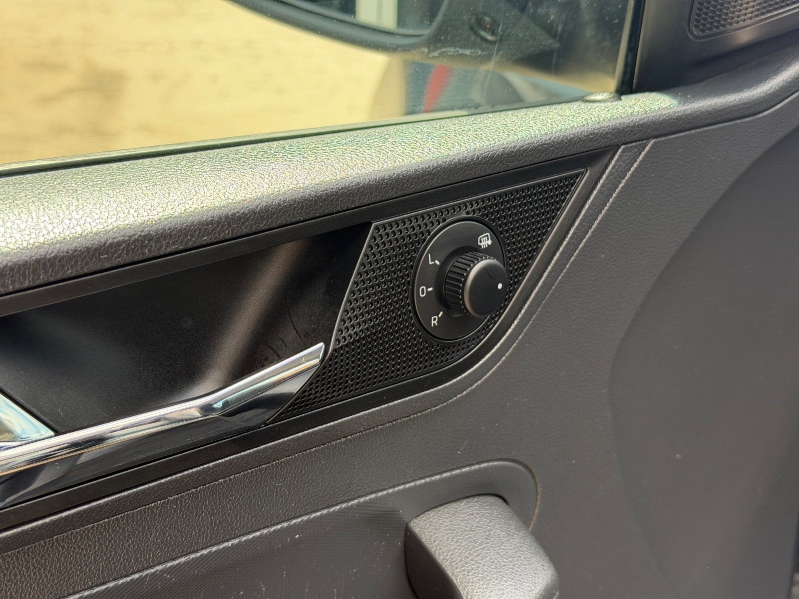 Grå Skoda Rapid fra 2018