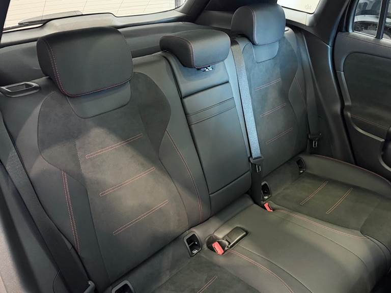 Mercedes EQA300 AMG Line 4Matic