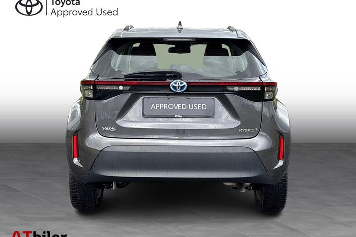 Sort Toyota Yaris Cross fra 2023