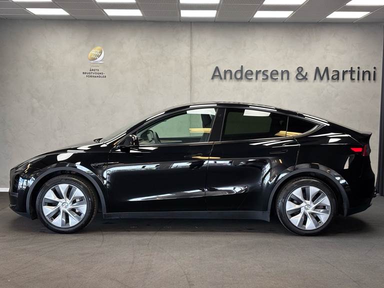 Tesla Model Y EL Long Range AWD 514HK 5d Aut.