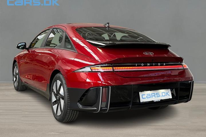 Rød Hyundai Ioniq 6 fra 2026