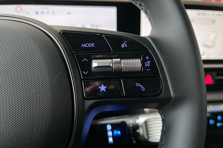 Rød Hyundai Ioniq 6 fra 2026