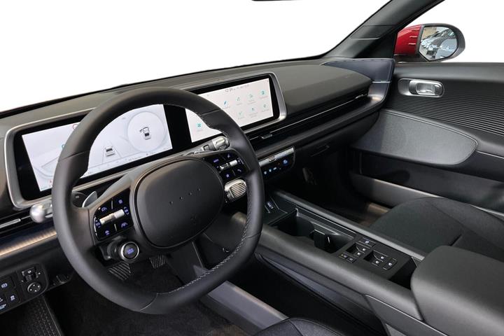 Rød Hyundai Ioniq 6 fra 2026