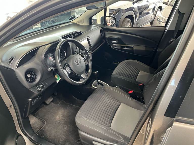 Toyota Yaris 1,5 Hybrid H2 Premium E-CVT 100HK 5d Trinl. Gear