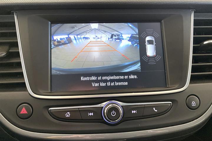 Blå Opel Crossland X fra 2020