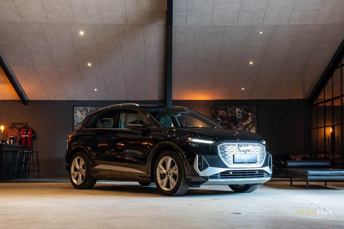 Sort Audi Q4 e-tron fra 2024