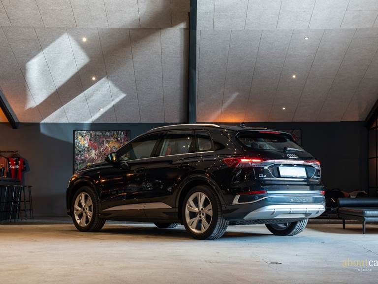 Audi Q4 e-tron 45 S-line