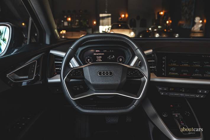 Sort Audi Q4 e-tron fra 2024