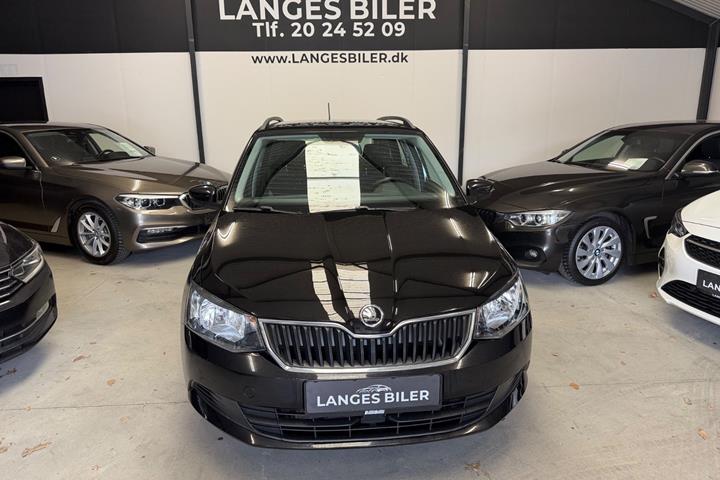 Sort Skoda Fabia fra 2016