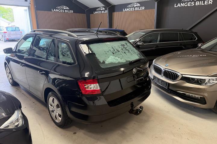 Sort Skoda Fabia fra 2016