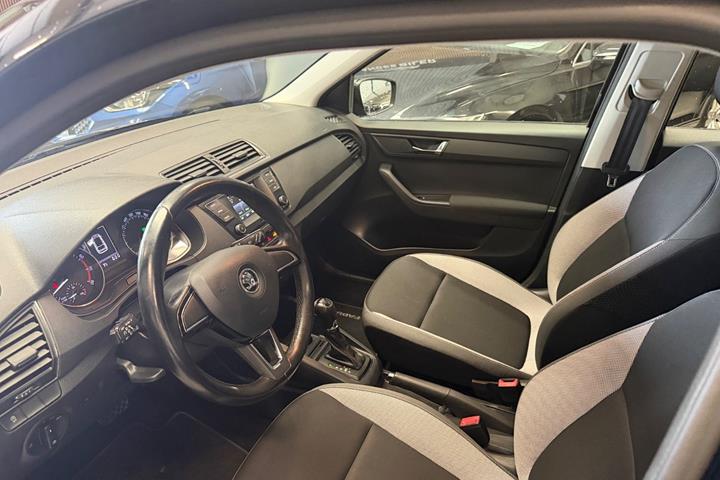 Sort Skoda Fabia fra 2016