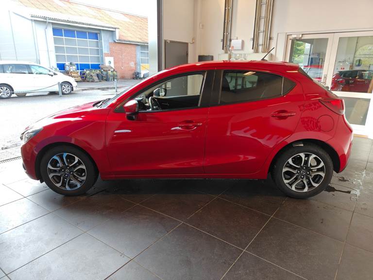 Mazda 2 1,5 SkyActiv-G 90 Nakama