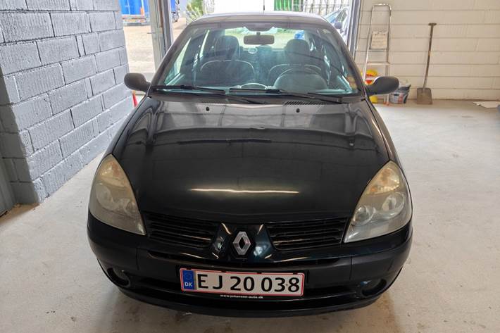 Gul Renault Clio II fra 2005