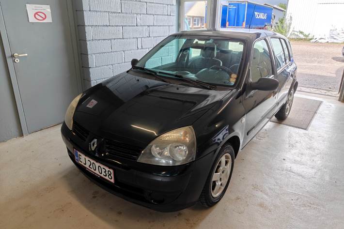 Gul Renault Clio II fra 2005