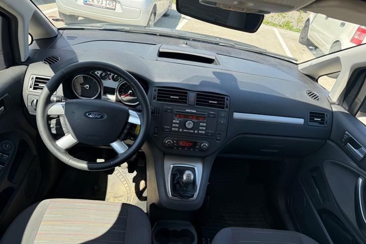 Hvid Ford C-MAX fra 2010