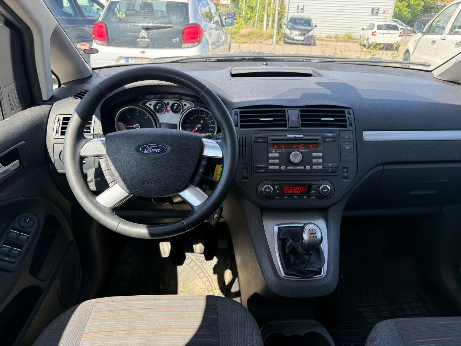 Hvid Ford C-MAX fra 2010