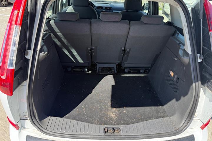 Hvid Ford C-MAX fra 2010