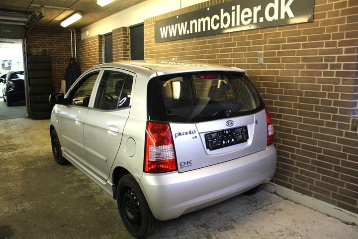 Sølv Kia Picanto fra 2004