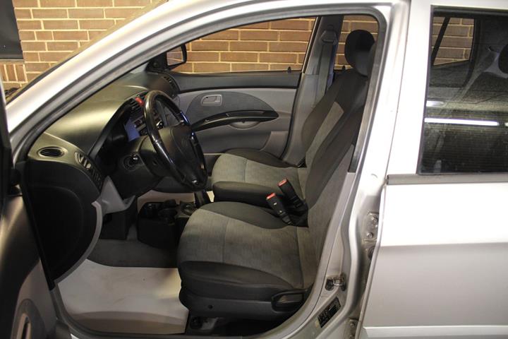Sølv Kia Picanto fra 2004