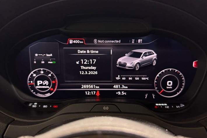 Blå Audi A3 fra 2017