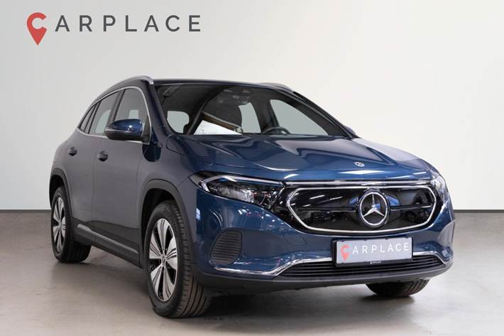 Blå Mercedes EQA250 fra 2022