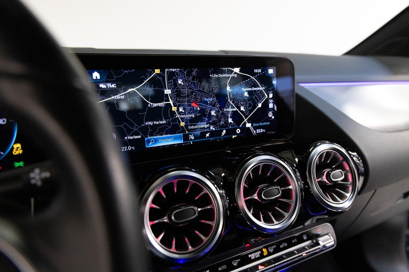 Blå Mercedes EQA250 fra 2022