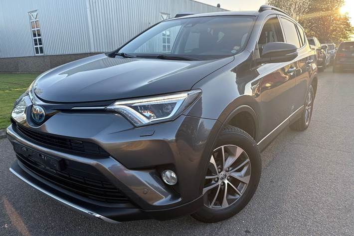 Sort Toyota RAV4 fra 2017