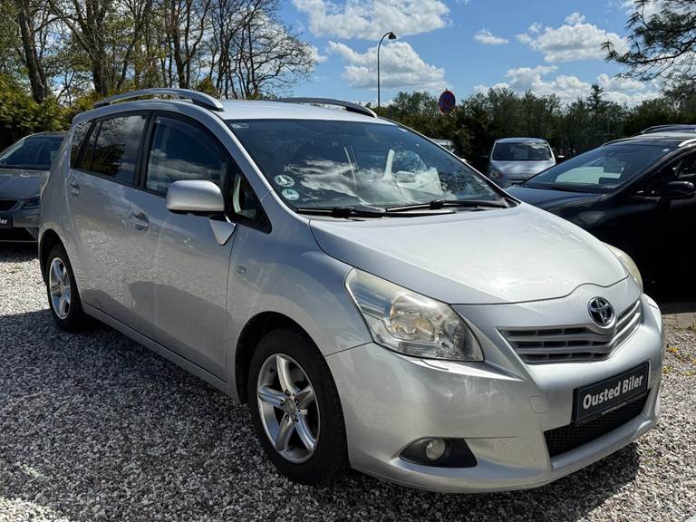 Toyota Sportsvan 2,0 D-4D T2