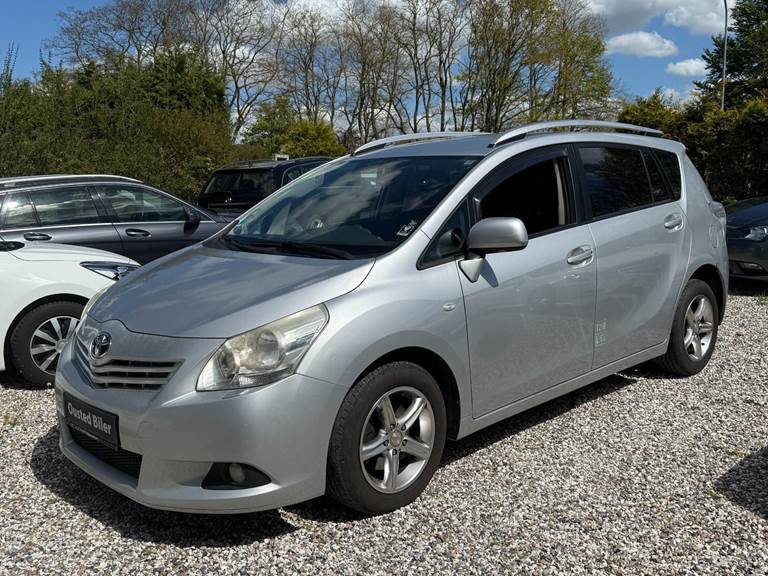 Toyota Sportsvan 2,0 D-4D T2
