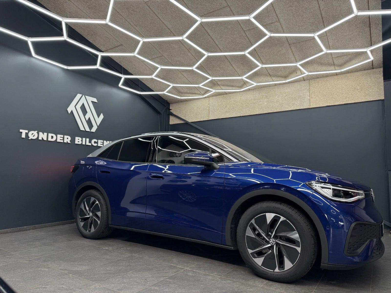 Blå VW ID.5 fra 2025
