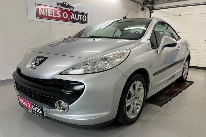 Sølv Peugeot 207 fra 2009