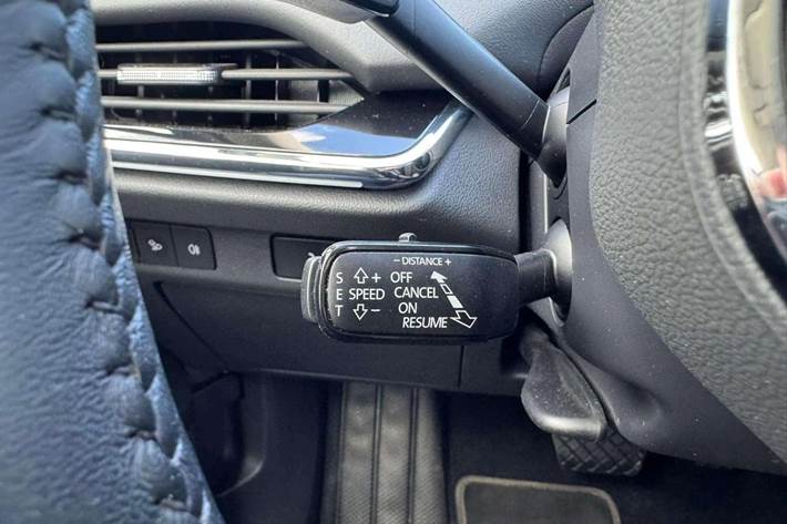 Grøn Skoda Enyaq fra 2023