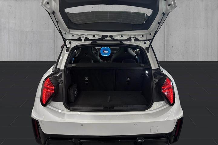 Hvid Mini Cooper SE fra 2025