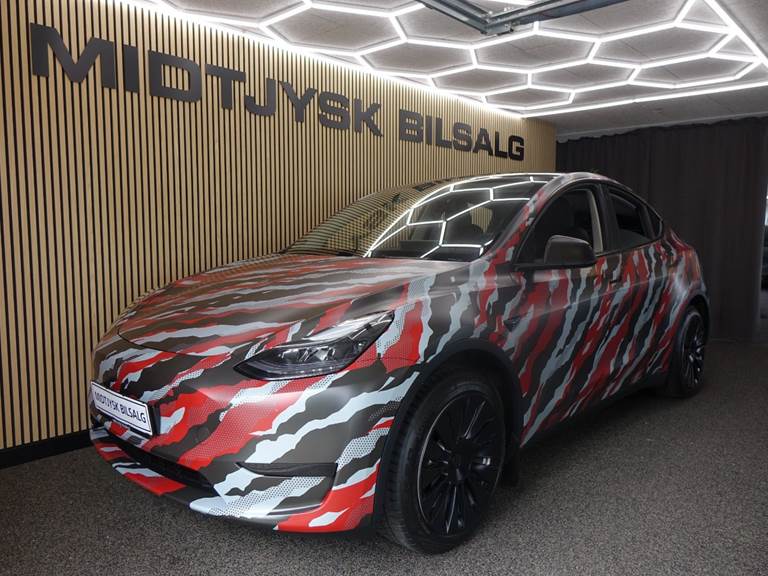 Tesla Model Y RWD
