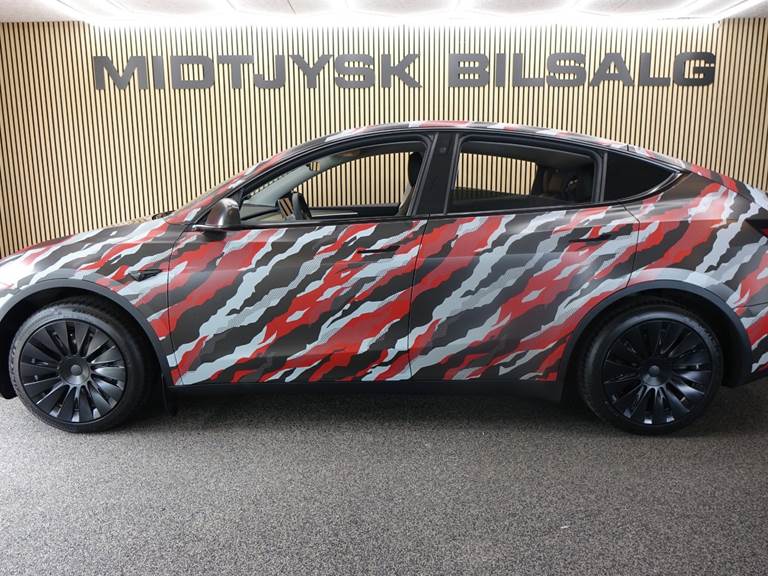 Tesla Model Y RWD