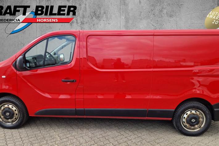 Rød Renault Trafic T29 fra 2018