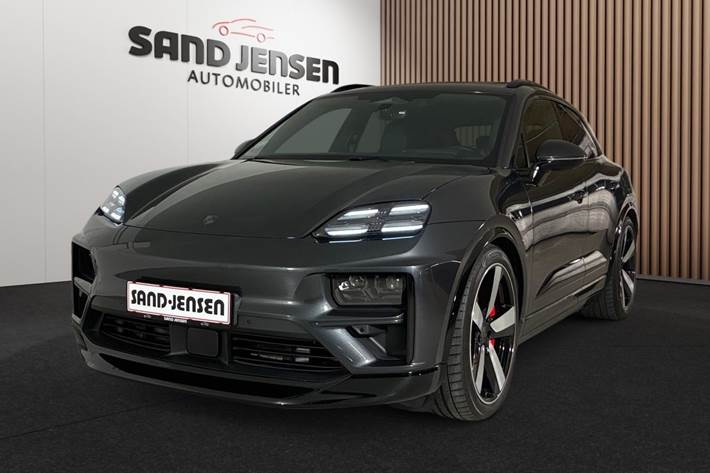 Grå Porsche Macan Turbo fra 2025