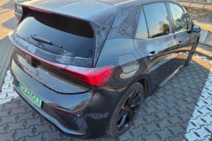 Grå Cupra Born fra 2023