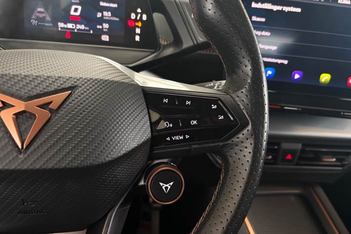 Grå Cupra Born fra 2024