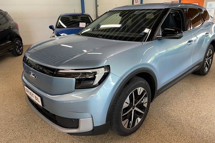 Blå Ford Explorer fra 2025