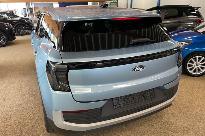 Blå Ford Explorer fra 2025