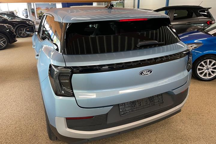 Blå Ford Explorer fra 2025