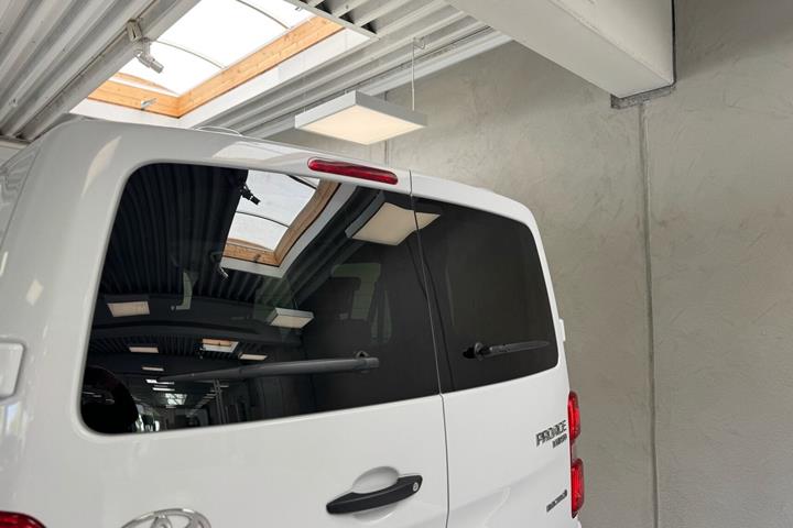 Hvid Toyota Proace Verso Electric fra 2024