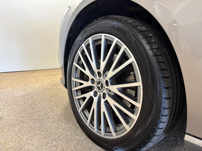 Mercedes CLA250 e 1,3 Shooting Brake Plugin-hybrid AMG Line 8G-DCT 218HK Stc 8g Aut.