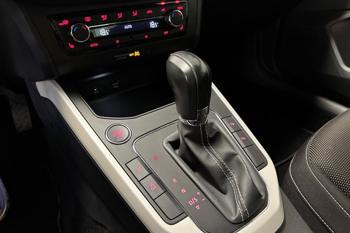Hvid Seat Arona fra 2020