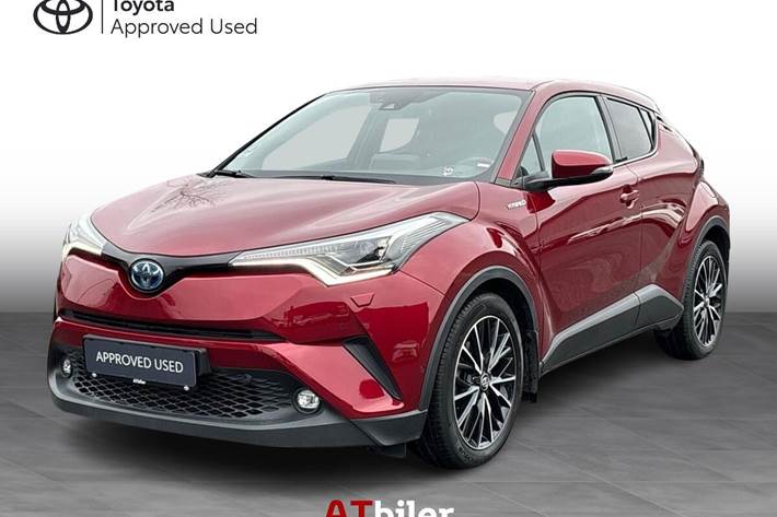 Rød Toyota C-HR fra 2018