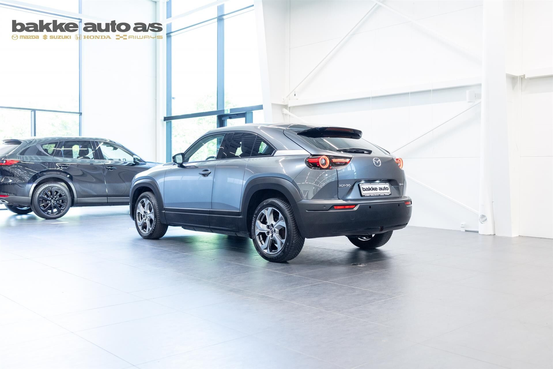 Grå Mazda MX-30 fra 2025