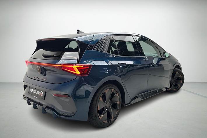 Blå Cupra Born fra 2022