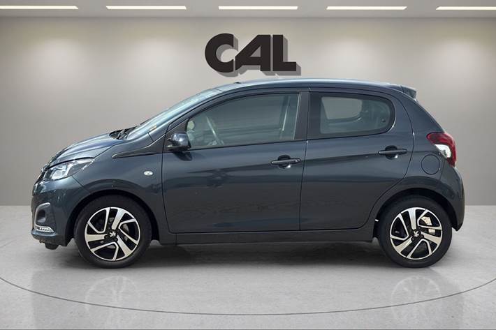 Grå Peugeot 108 fra 2019