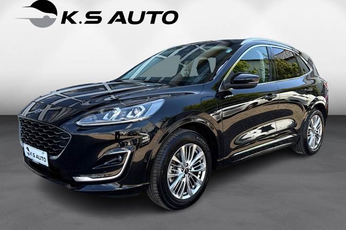 Sort Ford Kuga fra 2021 set udefra